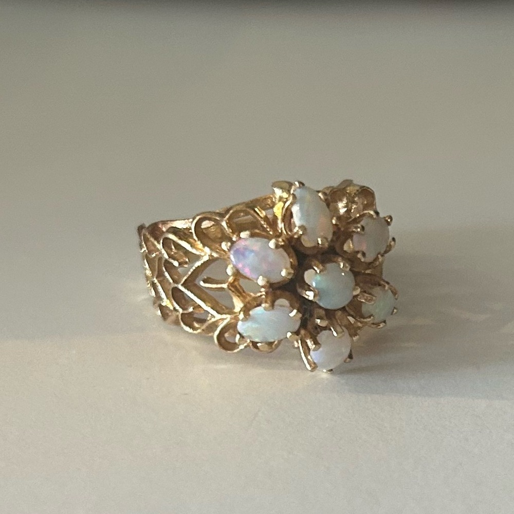 14K Elegant Gold Opal Floral Heart Filigree Vintage Ring
